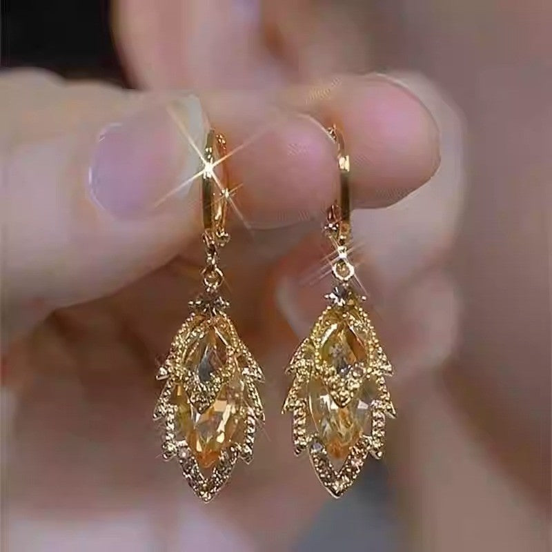 ✨【2 perechi】Cercei eleganți din aur cu diamante strălucitoare