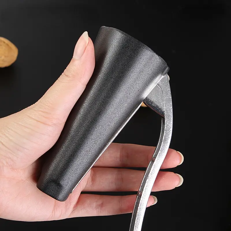 🌰【Cumpără 1, primești 1 gratuit】Instrument multifuncțional pentru decojit nuci